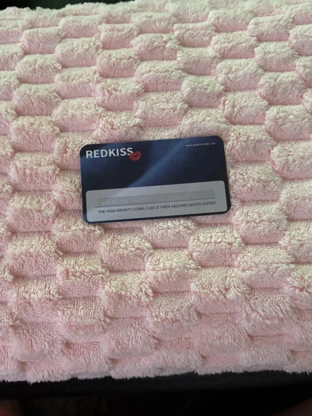 New REDKISS 2 Large Pink All-Purpose Super-Absorbent  Towels  27